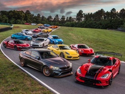 花19.9从某壁纸站购买的高清汽车酷炫壁纸，共2000张